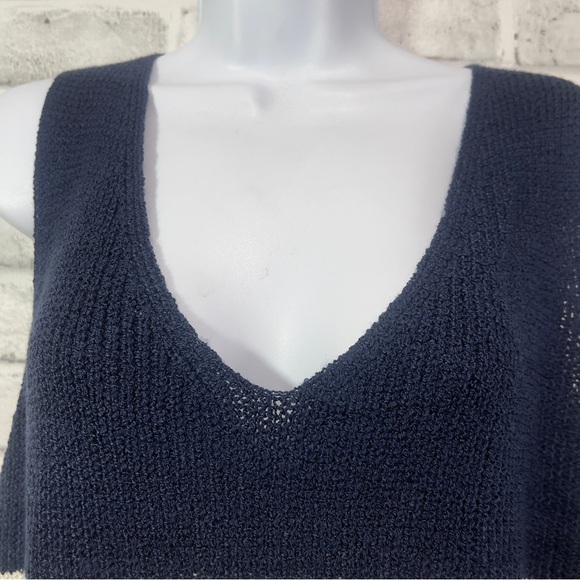 Entro Stripped V-Neck Breathable Sweater Tank NWT Large - Picture 4 of 8